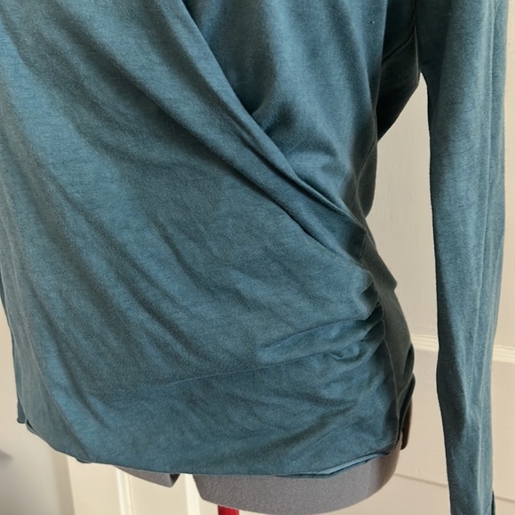 Sandwich_ wrap jersey top. Beautiful blue colour. Size L. - Picture 3 of 8